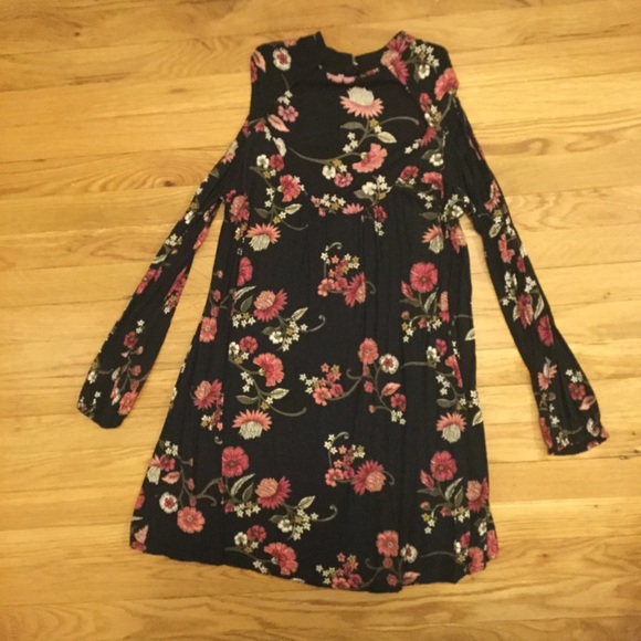 Angie Mock Neck Cold Shoulder Dress - Picture 6 of 6